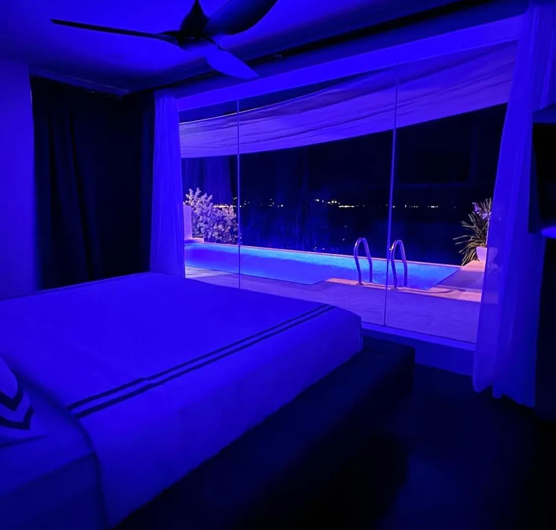 Epic Suites Bohol Adults Only Dauis 4*,