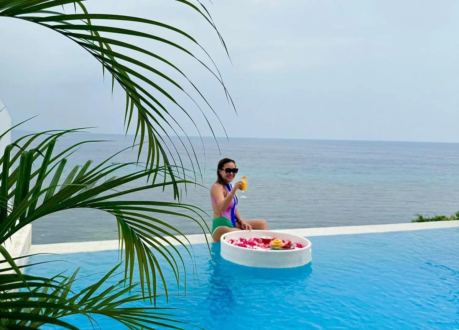 **** Hotel Epic Suites Bohol Adults Only Dauis Philippines